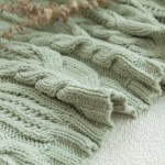 Amélie Home Cable Knit Decorative Sage Green Throw Blankets for Couch Soft Cozy and Lightweight Suitable for Spring Summer 50'' x 60''
